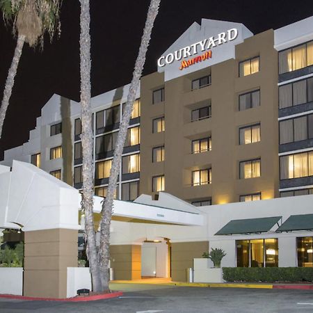 Courtyard By Marriott Riverside Ucr/Moreno Valley Area Exterior foto