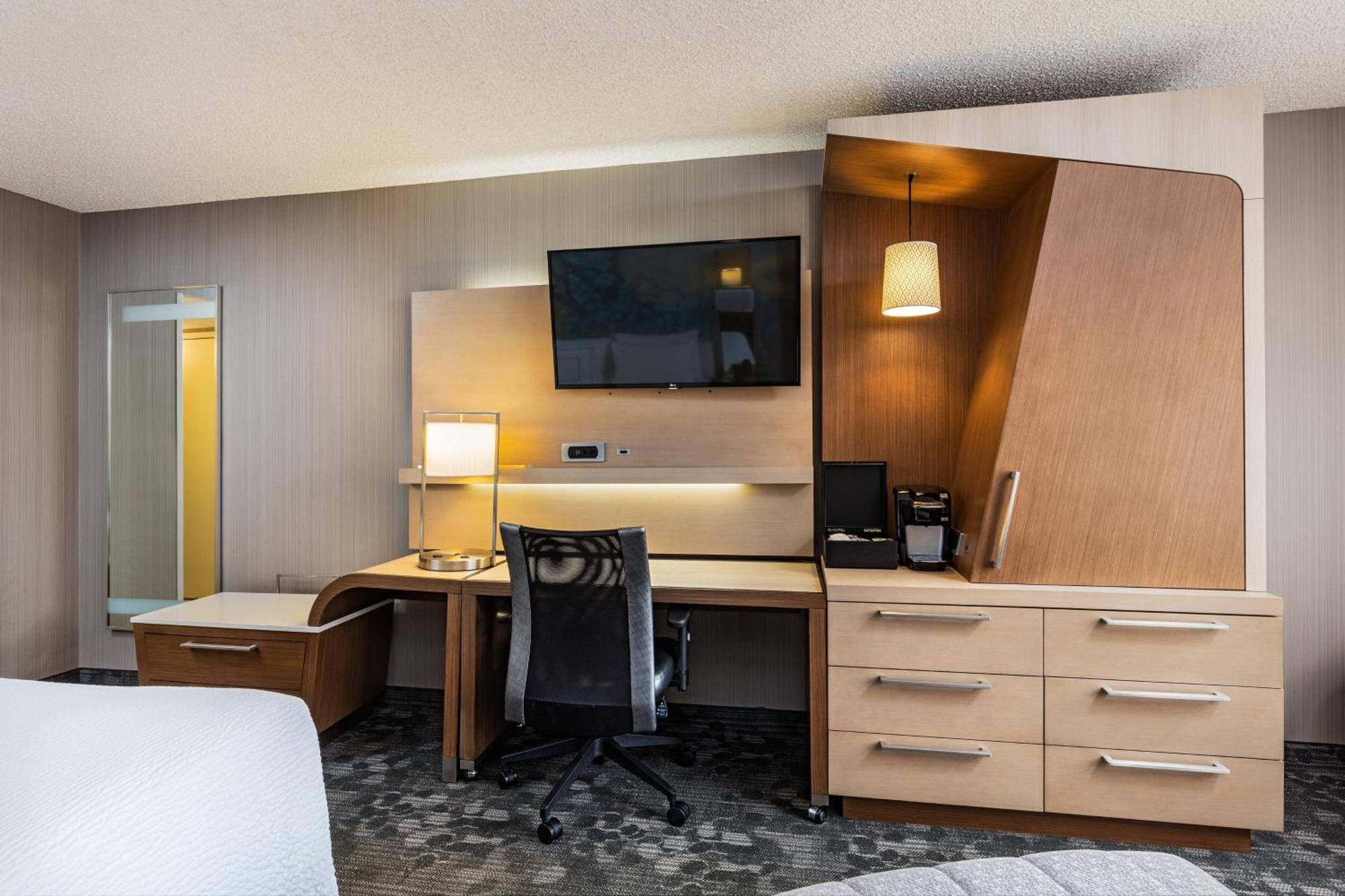 Courtyard By Marriott Riverside Ucr/Moreno Valley Area Exterior foto