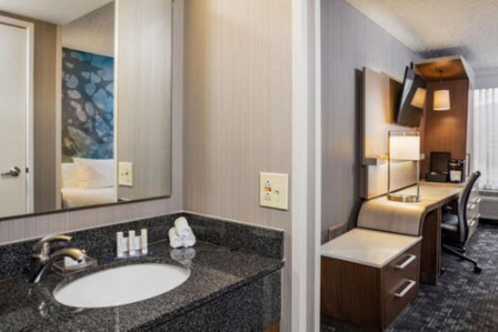 Courtyard By Marriott Riverside Ucr/Moreno Valley Area Exterior foto